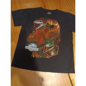 Jurassic World Tee Size:   XXL (0776)
